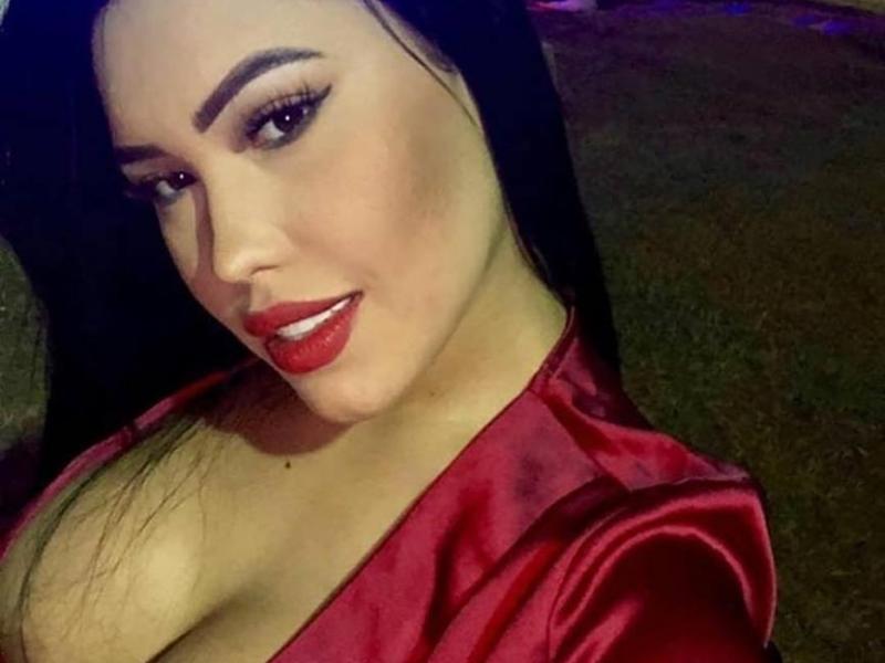 Ana Del Castillo Fue Sometida A Un Proceso Quirúrgico