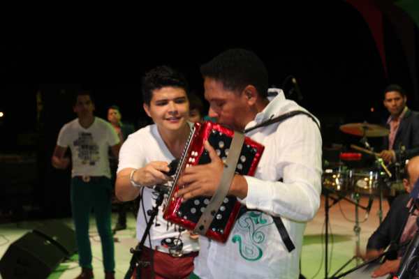 El Binomio de Oro en la celebración de los cien capítulos de feliz día en Telecaribe