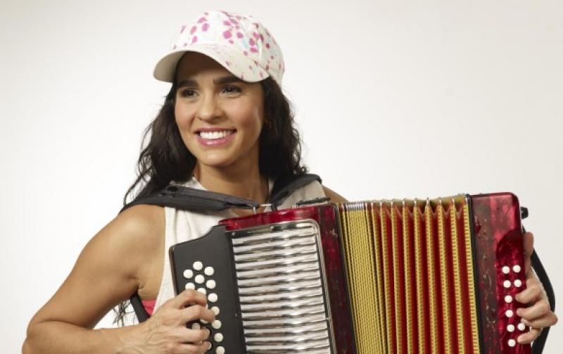 El Machismo En El Vallenato Está Mandado A Recoger: Mimi Anaya