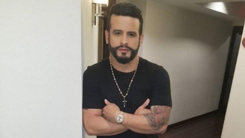 Hombres Armados Robaron Al Cantante Nelson Velásquez