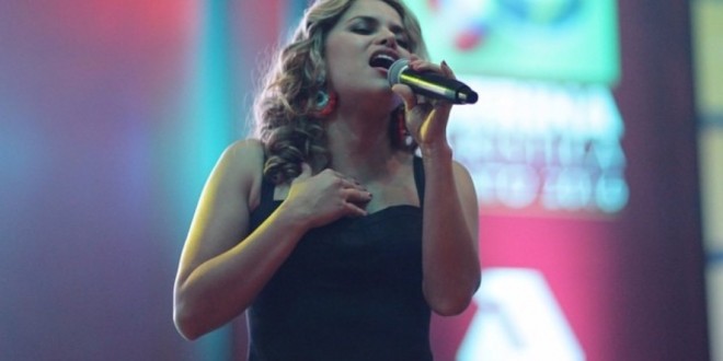 La Cantante Adriana Lucia Grabará Una Producción Junto A Un Grande Del Vallenato