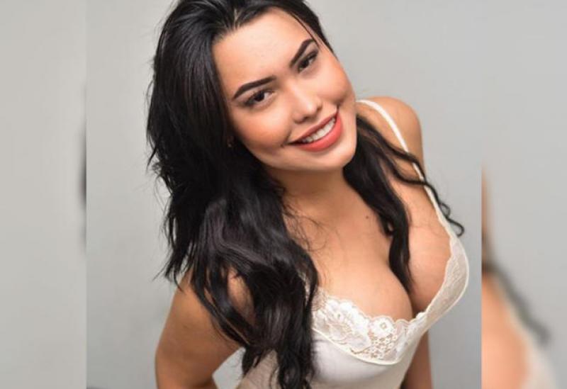 Ana Del Castillo Es La Mamacita Del Vallenato