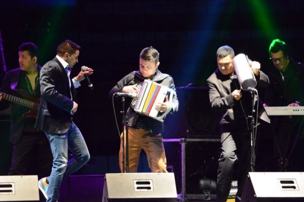 Jorge Celedón, sensacional en el Festival Vallenato y monumental en Ecuador