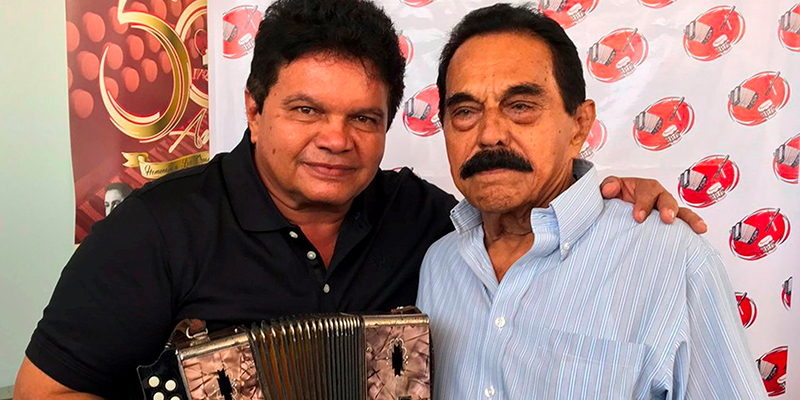 Crónica - No soy el Rey Vallenato mudo, canto y bien afinado - Miguel López