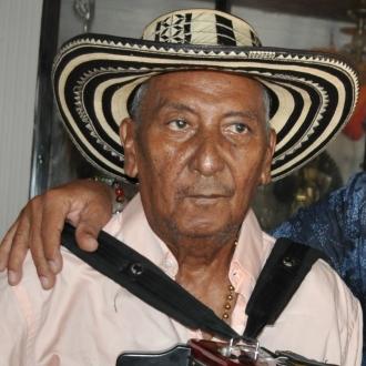 Al Rey Vallenato Beto Rada La Tristeza Lo Ronda En Medio De Su Cumpleaños