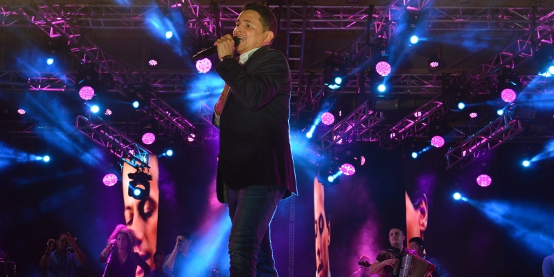 Jorge Celedón todo un Rey en su majestuoso concierto en Aruba