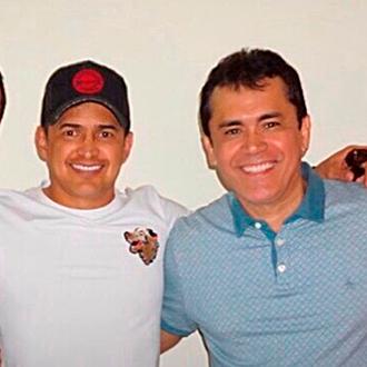 Jorge Celedón Le Da La Bienvenida...