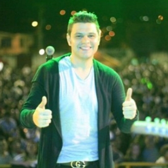 Hieren a cantante colombiano...