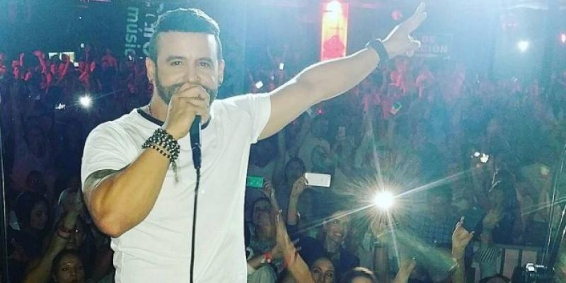 Nelson Velásquez Lanzó Groserías En Pleno Concierto En Medellín