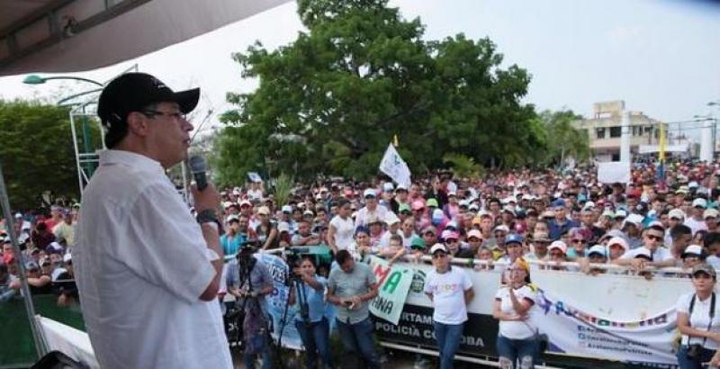 Gustavo Petro Arremetió Contra Poncho Zuleta 