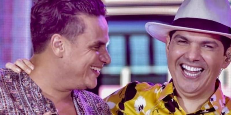 Silvestre Dangond Y Peter Manjarrés Cantaron A Dúo En Fiesta Privada